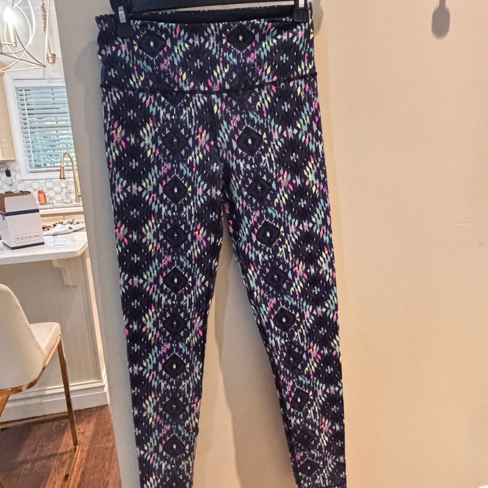 Victoria's Secret Black and Pink Patterned Leggings